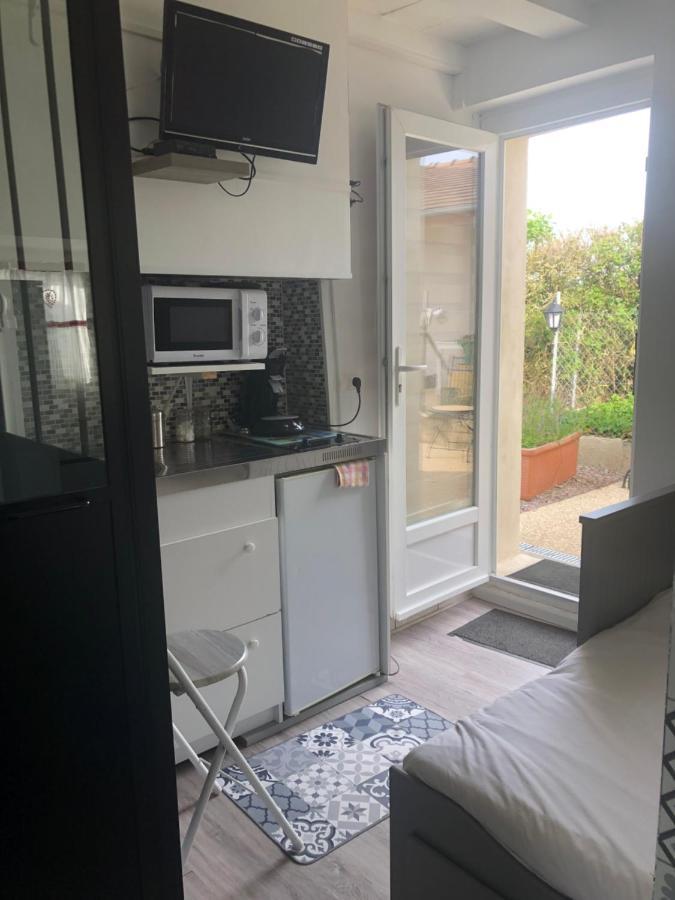11m2 Holiday home Magny-Cours